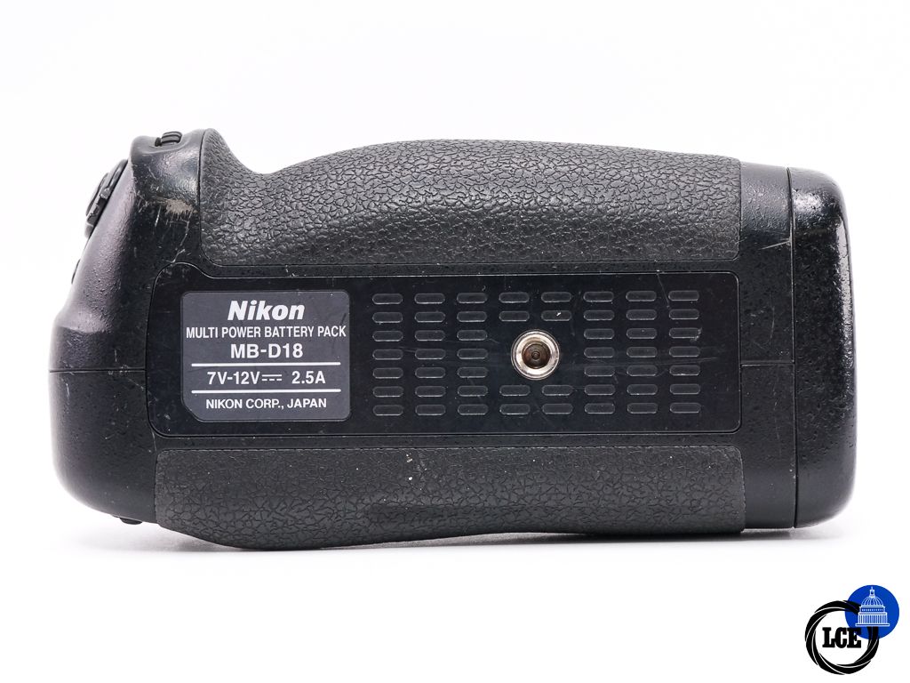 Nikon MB-D18 Battery Grip